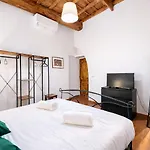 Apartamento Elegantis Trastevere Comfortable In The Heart Of Historic *