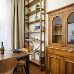 Apartamento Elegantis Trastevere Comfortable In The Heart Of Historic