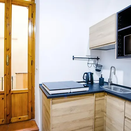 Lägenhet Elegantis Trastevere Comfortable In The Heart Of Historic Rom