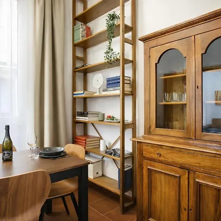Lägenhet Elegantis Trastevere Comfortable In The Heart Of Historic
